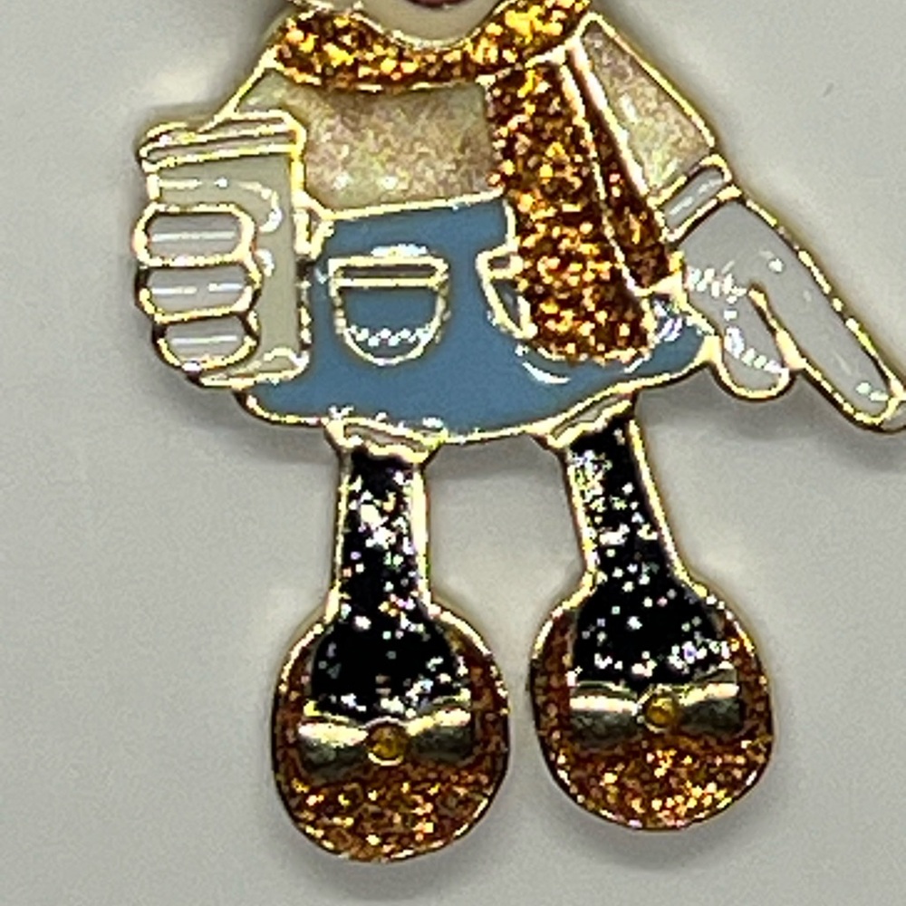 NEW BaubleBar x Disney Minnie Mouse in Fall Clothes Holding Coffee Earrings - Picture 8 of 14